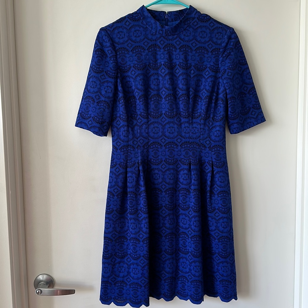 Vince Camuto Blue Lace Short-Sleeved Dress